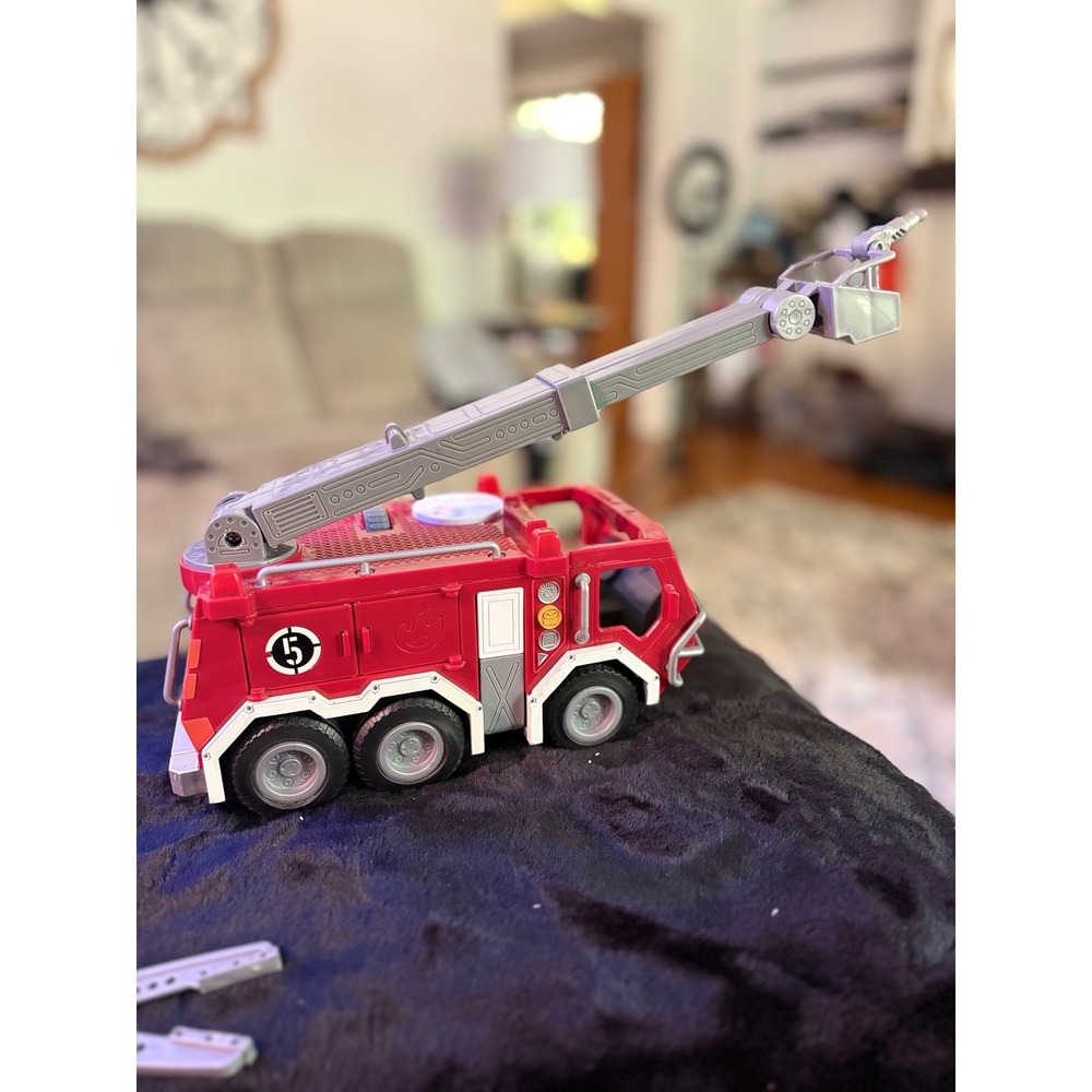 Fisher-Price‎ Imaginext City Fire Truck Red Rescue Vehicle with Accessories